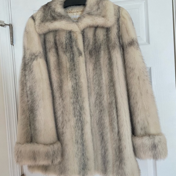 Mink Jacket size small - Picture 3 of 8